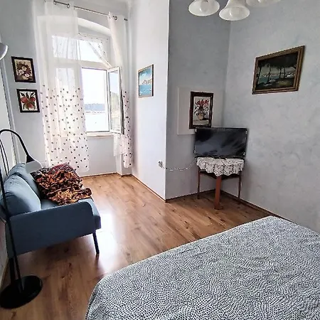 Studio Apartments Dalla Nonna Rovinj Exterior photo