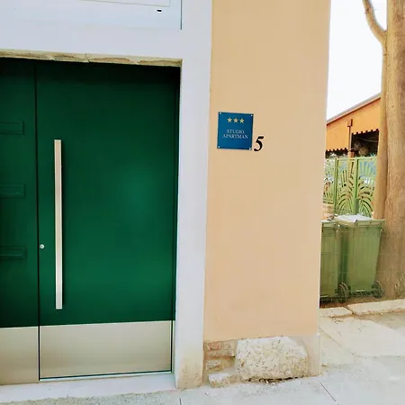 Studio Apartments Dalla Nonna Rovinj Exterior photo
